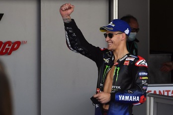 Fabio Quartararo, exultante tras lograr su cuarta «pole position» consecutiva en Jerez. (PIERRE-PHILIPPE MARCOU / AFP PHOTO)
