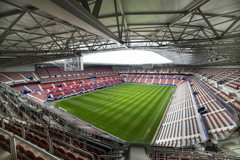 La reforma de El Sadar elevará la deuda neta de Osasuna. (Iñigo URIZ/FOKU)