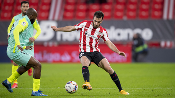 Lekue jugó de lateral izquierdo ante el Granada. (@AthleticClub)