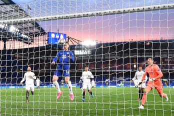 Momento en el que Werner ha marcado, a placer, el gol del triunfo del Chelsea. (Glyn KIRK/AFP)