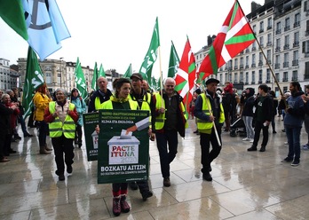 Bizi! appelle régulièrement à des marches pour le Climat comme ici à Bayonne en mars 2020.  © Bob EDME