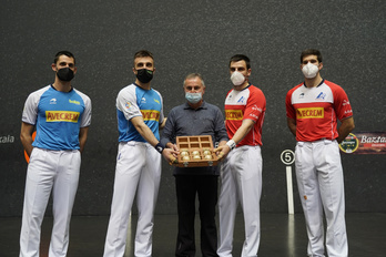 El lote presentado ha satisfecho a los cuatro finalistas. (Aritz LOIOLA/FOKU)