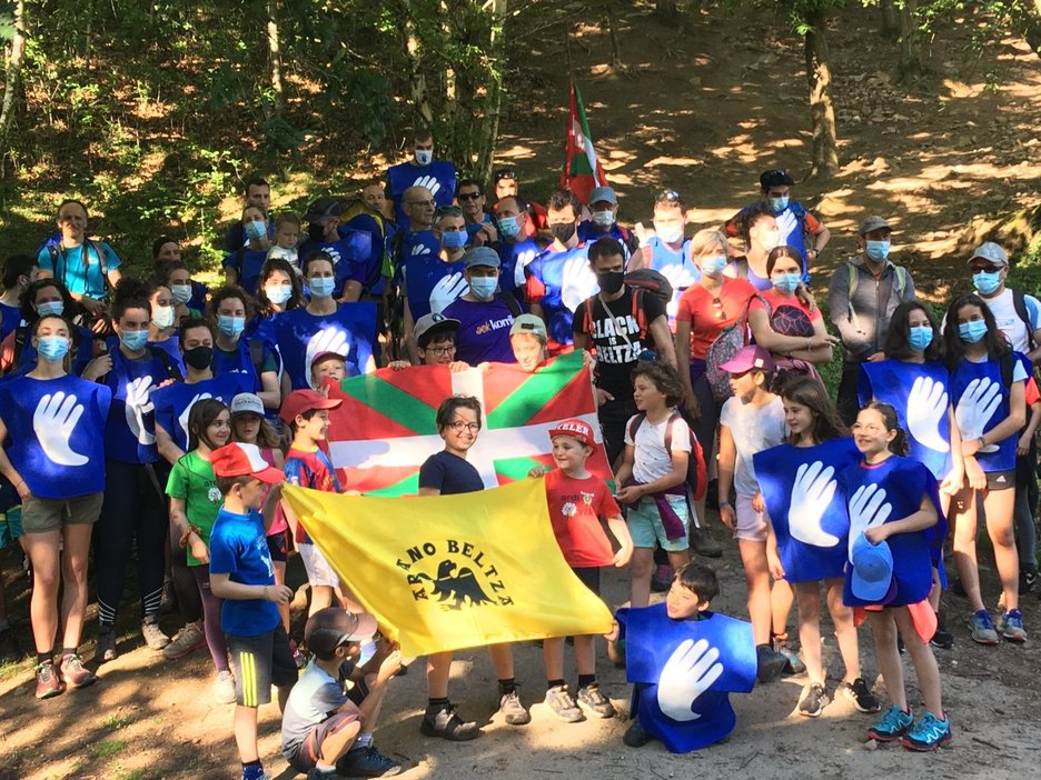 Azkainetik Larrunera abiatu dira. (@Taberna_G) Azkainetik Larrunera abiatu dira. (@Taberna_G)