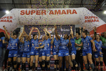 Las jugadoras de Super Amara Bera Bera han alzado las dos últimas Ligas. (Jon URBE/FOKU)