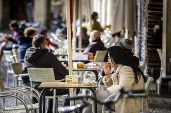 Jueces y sanitarios alertan de la situación abierta tras el fin del estado de alarma. (Jaizki FONTADEDA/FOKU)