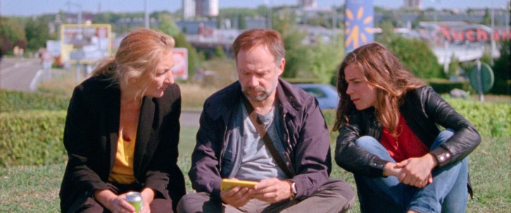 Corine Massiero, Denis Podalydès, Blanche Gardin y la tecnología. (NAIZ)