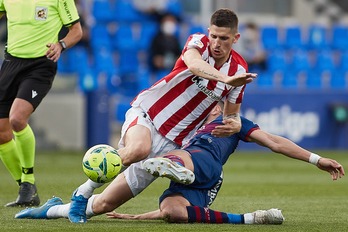 Sancet ha tenido la mejor ocasión en la segunda mitad. (LOF)