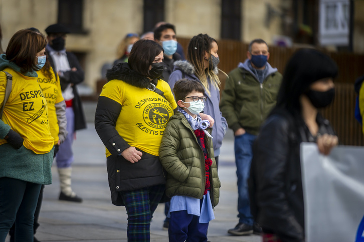 Trabajadadoras de Alestis en una movilización contra los despidos. (Jaizki FONTANEDA/FOKU)
