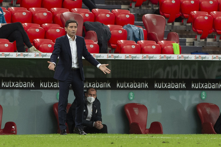 Marcelino durante el partido ante el Real Madrid. (Monika DEL VALLE / FOKU)