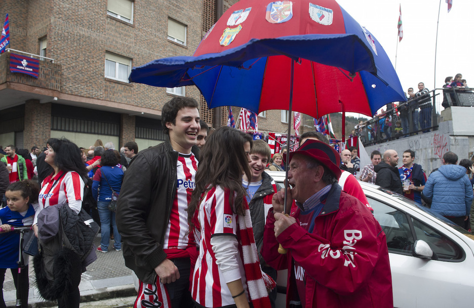 Los derbis contra el Athletic siempre han registrado un gran ambiente. (Raúl BOGAJO / FOKU)