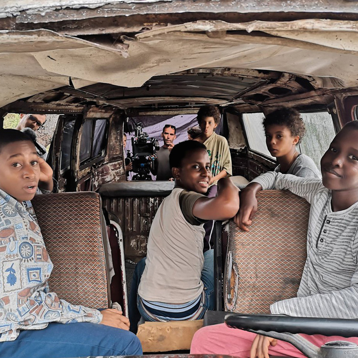 Recreación de la niñez de Gaël Faye en el conflicto ruandés del 93. (NAIZ)