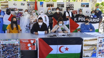 Rueda de prensa realizada en Irun para presentar el inicio de la Marcha por la Libertad del Pueblo Saharaui. (IRUNGO EH BILDU)