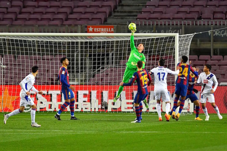El Eibar nunca ha ganado al Barcelona pero en diciembre sumó su primer punto en el Camp Nou. (Pau BARRENA/AFP)