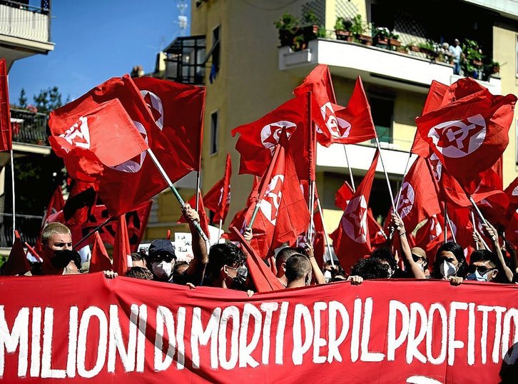Movilización en Roma para reclamar la exención de las patentes. (Filippo MONTEFORTE/AFP)