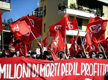 Movilización en Roma para reclamar la exención de las patentes. (Filippo MONTEFORTE/AFP)