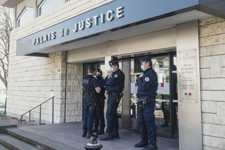 El presunto agresor, que se encuentra detenido, debe quedar esta tarde a disposición del juez en el Tribunal de Baiona. (Guillaume FAUVEAU)