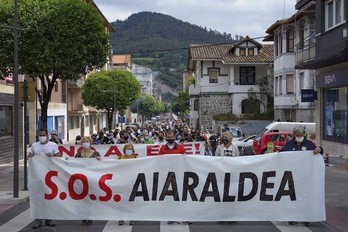 Manifestación en Laudio a favor del empleo en Aiaraldea y en contra de la precariedad. (Aritz LOIOLA/FOKU)