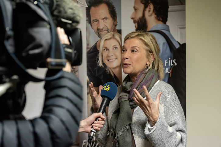 La actriz Michèle Laroque presentando su segundo largometraje como directora. (NAIZ)