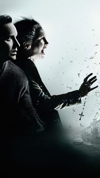 Patrick Wilson y Vera Farmiga siguen como el famoso matrimonio de parapsicólogos. (NAIZ)