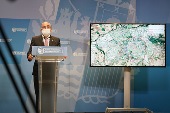 Iñaki Arriola ha presentado la ampliación del tranvía a Zabalgana. (Endika PORTILLO/FOKU)