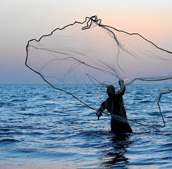 Ikusgarria da arrantzaleak lanean ikustea.