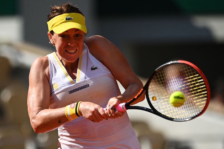 Pavlyuchenkova, en el partido de cuartos contra Rybakina (Anne Christine POUJOULAT / AFP)