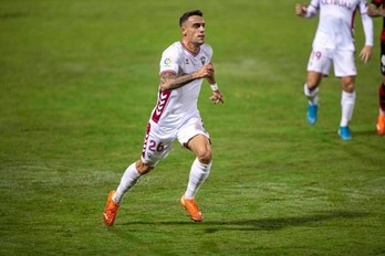 Carlos Isaac Muños, con la camiseta del Albacete Balompié. (DEPORTIVO ALAVÉS)