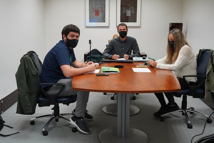 UEMAren agerraldia Gasteizko Parlamentuan. (Raul BOGAJO/FOKU)