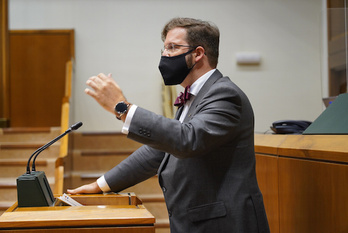 El parlamentario de PP-Cs Luis Gordillo no entiende que si no hay nada que ocultar no se quiera investigar. (Raúl BOGAJO-FOKU)