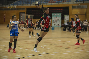 Anne Erauskin, Malagaren aurkako neurketan. (Aritz LOIOLA / FOKU)