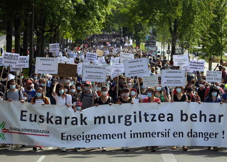 Manifestación contra la decisión del Consejo Constitucional en Baiona el 29 de mayo. (BOB EDME)