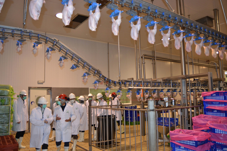 Instalaciones del Grupo AN en Mélida, durante una visita institucional. (GOBIERNO DE NAFARROA)