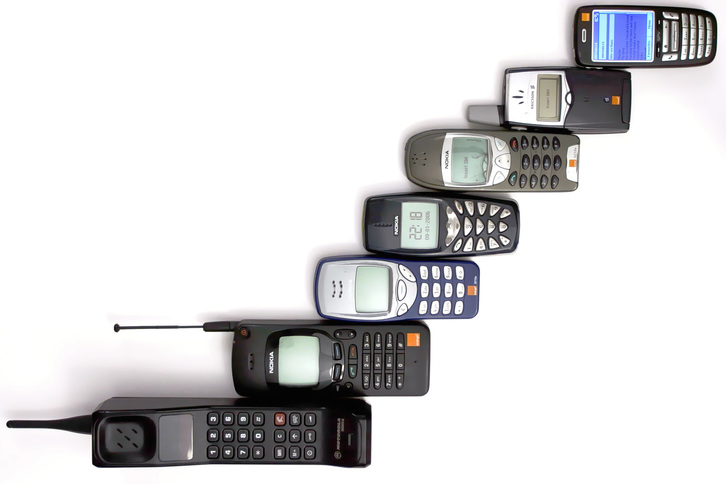 Evolución de los teléfonos móviles. (ANDERS/WIKIMEDIA)