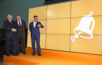 El acto protocolario de la salida a bolsa de Euskaltel el 1 de julio de 2015. (Monika DEL VALLE | FOKU)