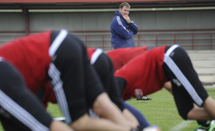 Jan Urban, en su último paso por Tajonar como entrenador (Jagoba MANTEROLA / FOKU)