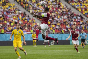 Alaba ha liderado a Austria jugando de lateral izquierdo. (Vadim GHIRDA / AFP)