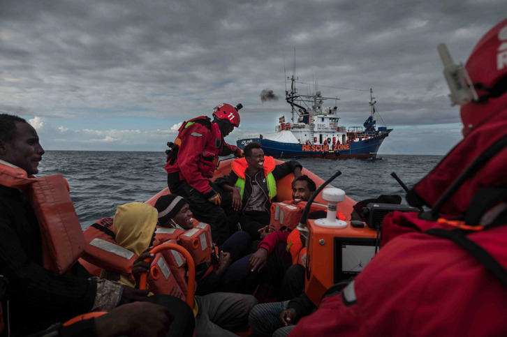 Rescates, como este del Aita Mari, serán perseguidos en Grecia. (Javi JULIO)