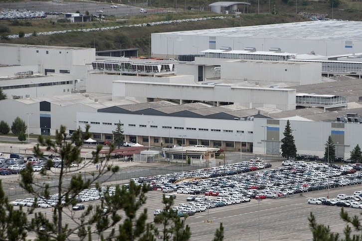 La factoría de Volkswagen en el polígono de Landaben, en Iruñerria. (Iñigo URIZ | FOKU)