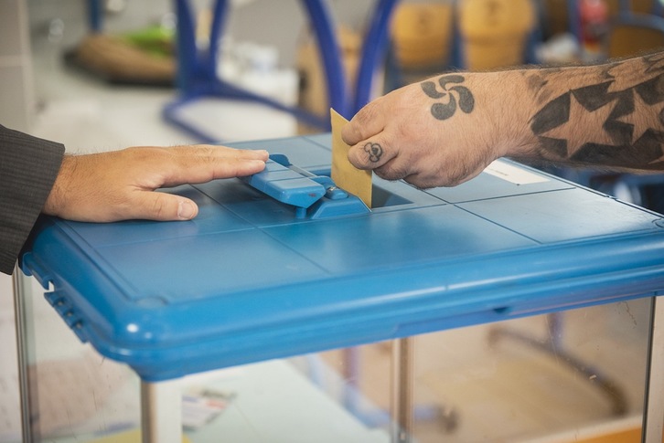 La abstención superó el 62% en primera vuelta de departamentales y regionales, el 20 de junio. (Guillaume FAUVEAU)