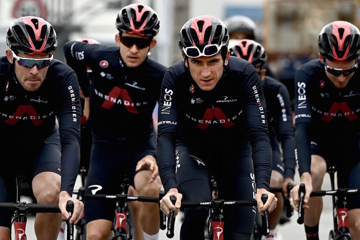 El Ineos, liderado por Geraint Thomas, intentará imponer el colectivo ante Pogacar y Roglic. (Philippe LOPEZ/AFP)