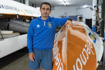 Iñaki Goikoetxea "Xagua", Isuntzaren instalazioetan (Monika DEL VALLE / FOKU)