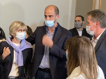 A l'annonce des résultats par le maire de Bayonne, Jean-René Etchegaray, la joie était complète pour les centristes. © Willy ROUX