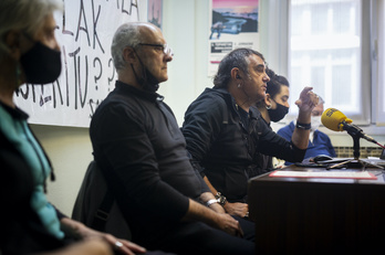 César Manzanos en la rueda de prensa ofrecida este lunes en Gasteiz. (Jaizki FONTANEDA/FOKU)
