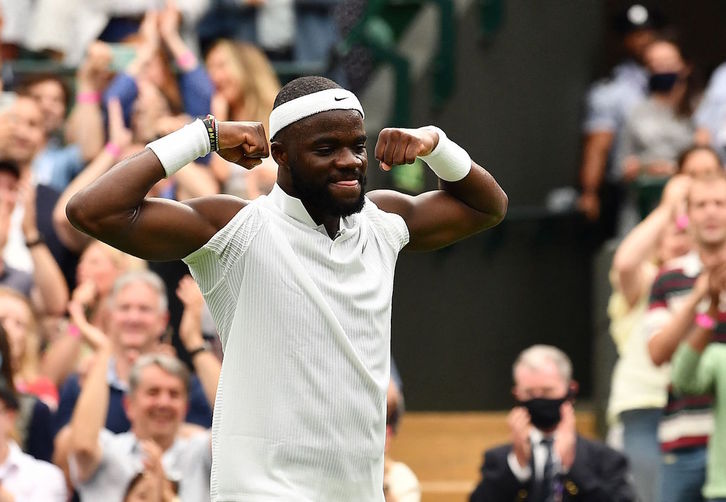 Tiafoe ha dado la primera gran sorpresa eliminando a Tsitsipas. (Ben STANSALL/AFP)