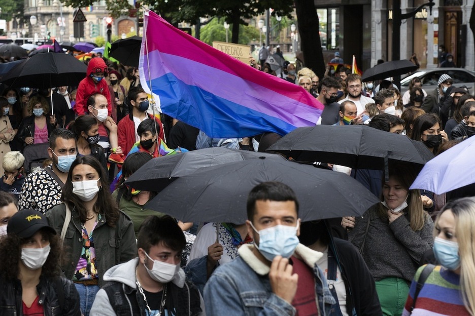 Miles de personas han recorrido las calles bilbainas este 28 de junio. (Monika DEL VALLE/FOKU) Miles de personas han recorrido las calles bilbainas este 28 de junio. (Monika DEL VALLE/FOKU)