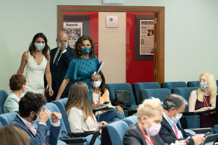 La portavoz María Jesús Montero, la ministra de Igualdad, Irene Montero, y el titular de Justicia, Juan Carlos Campo. (www.lamoncloa.gob.es)