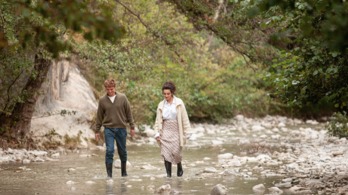 Niels Schneider y Camélia Jordana pasando unos días en el campo. (NAIZ)