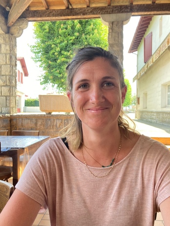 Elorri Falxa Seaskako Manex Erdozaintzi-Etxart kolegioko irakaslea. (NAIZ)