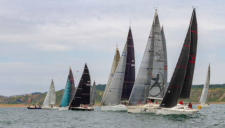 Momento de la salida de la jornada decisiva de la Regata Costa Vasca. (R.C.M.A.-R.S.C.)