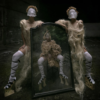 'Maskarada sisters', la fotografía de Eva Franco ganadora del Premio Argizaiola 2021. (Eva Franco)